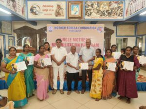 Tailoring course completion certificate distribution