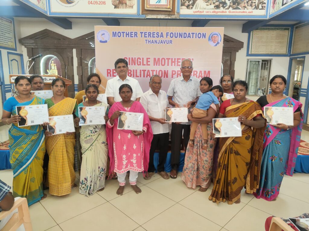 Tailoring course completion certificate distribution