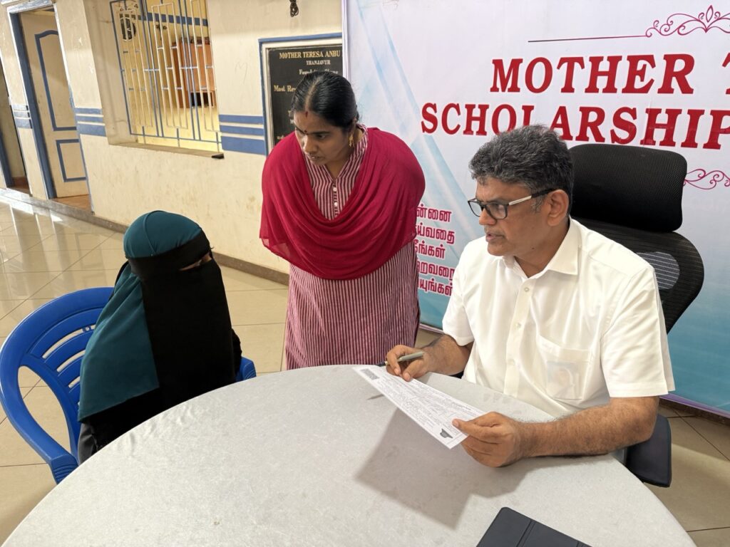 Scholarship Support for Single Mothers’ Students